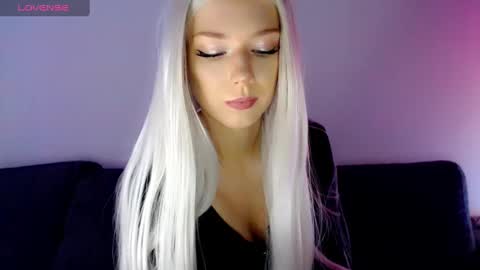 Isabella online show from 23, 1, 2025