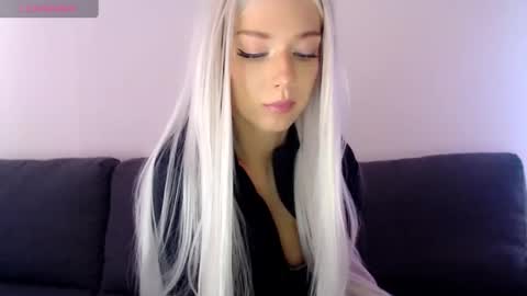 Isabella online show from 9, 2, 2025