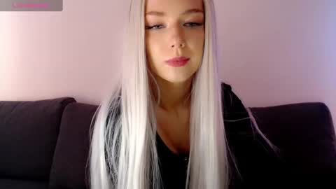 Isabella online show from 13, 2, 2025