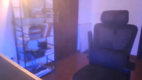 peter_coat online show from 4, 7, 2026