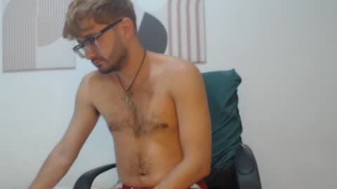 Snapshot of peter_x_annaud chatting on 19, 4, 2026 FELIPE online show from 19, 4, 2026