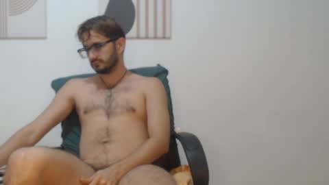 Snapshot of peter_x_annaud chatting on 23, 5, 2026 FELIPE online show from 23, 5, 2026
