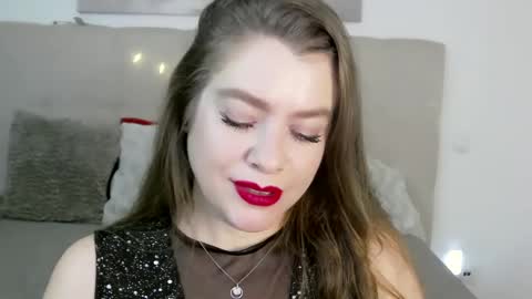 Peters Emily online show from 8, 12, 2024