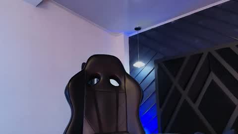 PETES EVANS new account online show from 17, 4, 2026