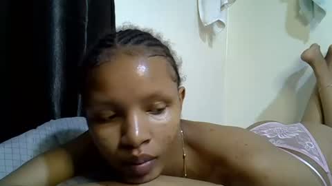 petite_melinda online show from 1, 7, 2026
