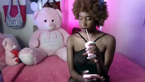 petite_princes online show from 6, 3, 2026