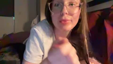 Petite Becky online show from 13, 6, 2026