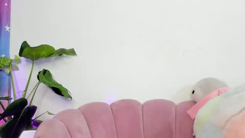 Danna  online show from 4, 12, 2024