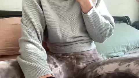 Snapshot of petitegirlypop chatting on 19, 2, 2025 petitegirlypop online show from 19, 2, 2025