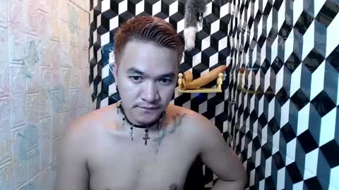 Snapshot of petitehugecockxnxxx chatting on 1, 6, 2026 Call me jake online show from 1, 6, 2026