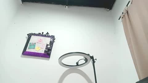 danna online show from 5, 3, 2025