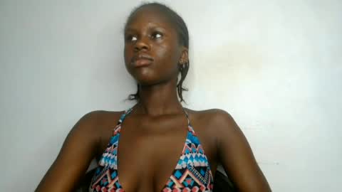 Snapshot of petitgirl88 chatting on 9, 7, 2026 petitgirl88 online show from 9, 7, 2026