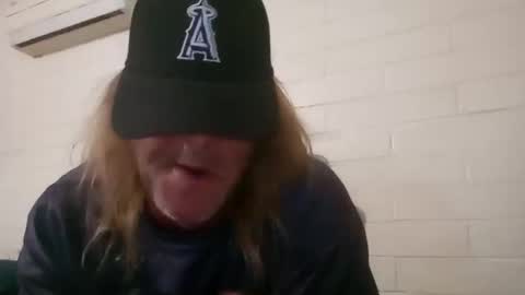 Snapshot of pevinu chatting on 23, 9, 2025 Hugh Pervert online show from 23, 9, 2025