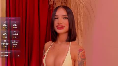 Snapshot of peytonreeds chatting on 9, 10, 2025 Pet Rees online show from 9, 10, 2025