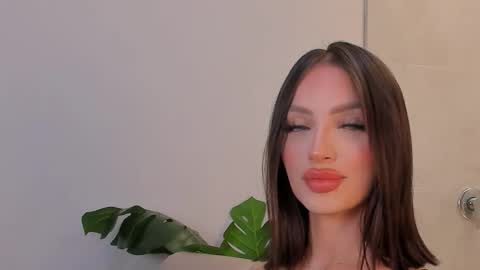 Snapshot of peytonreeds chatting on 3, 3, 2026 Pet Rees online show from 3, 3, 2026