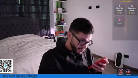 Snapshot of phantom_bigger1 chatting on 7, 6, 2026 phantom_bigger1 online show from 7, 6, 2026