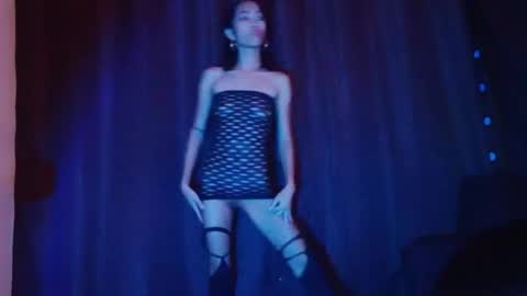 Online at weekends Friday to Sunday online show from 30, 9, 2025