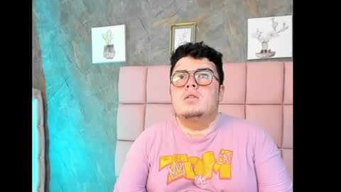 phillip_walker2026 online show from 9, 5, 2026