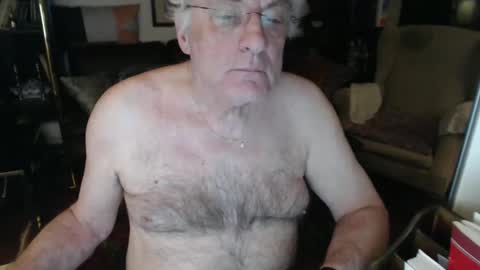 Snapshot of philoumis2 chatting on 7, 1, 2025 Philippe online show from 7, 1, 2025