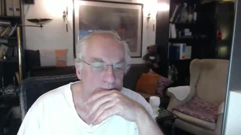 Snapshot of philoumis2 chatting on 7, 1, 2025 Philippe online show from 7, 1, 2025