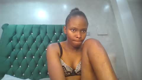 Snapshot of phoebe015 chatting on 15, 2, 2026 phoebe online show from 15, 2, 2026