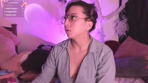 Snapshot of piafisher_ chatting on 21, 1, 2025 PIA FISHER online show from 21, 1, 2025