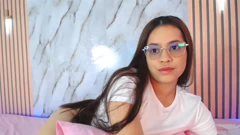 piagelvez_ online show from 24, 11, 2025