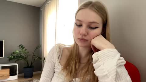 Snapshot of piastonesifer chatting on 11, 6, 2026 Kristie online show from 11, 6, 2026
