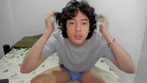 picaszomilos350 online show from 7, 11, 2025