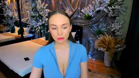 Emelie online show from 3, 3, 2025