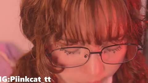 Snapshot of piinkcat chatting on 22, 9, 2025 Emi online show from 22, 9, 2025