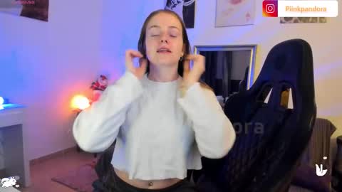 PiinkPandora online show from 11, 1, 2026