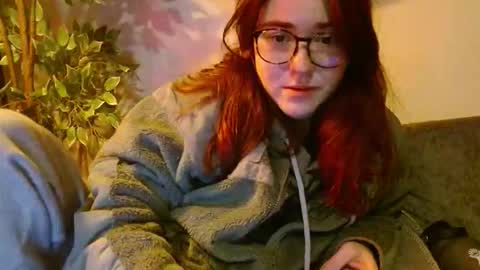 PilloGoddess online show from 7, 11, 2025