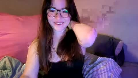 PilloGoddess online show from 3, 7, 2026