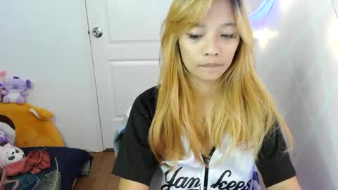 pinay beauty14 online show from 23, 1, 2025