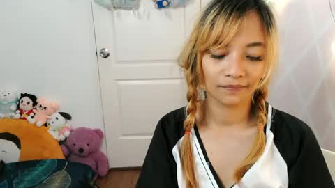 pinay beauty14 online show from 29, 1, 2025