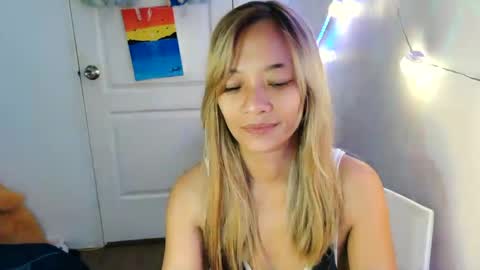 pinay beauty14 online show from 19, 2, 2025