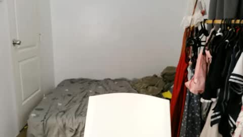 pinay beauty14 online show from 14, 2, 2026