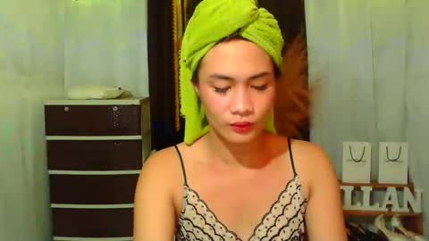 jilian  online show from 30, 11, 2025