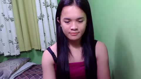 Snapshot of pinaymorena_rhowe chatting on 17, 12, 2024 pinaymorena_rhowe online show from 17, 12, 2024