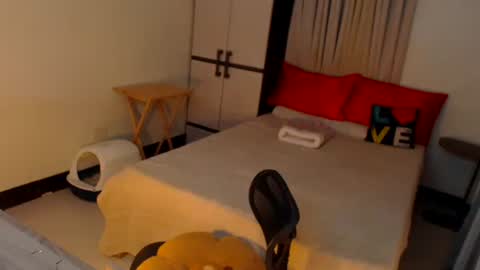 PinaySluttyAira online show from 17, 4, 2026