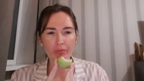       online show from 18, 9, 2025