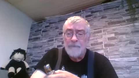Snapshot of pinholder chatting on 7, 11, 2025 Michael online show from 7, 11, 2025
