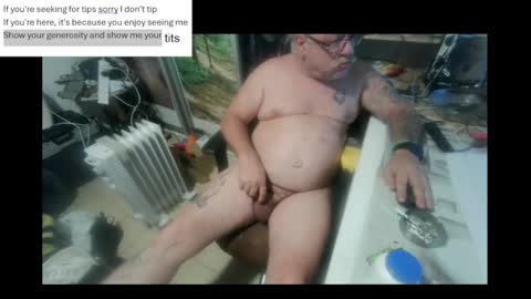 Snapshot of pini_z chatting on 1, 2, 2025 pini_z online show from 1, 2, 2025