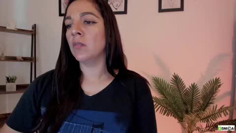 Snapshot of pink_kitten_ chatting on 17, 1, 2026 Eli online show from 17, 1, 2026