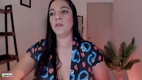 Snapshot of pink_kitten_ chatting on 14, 6, 2026 Eli online show from 14, 6, 2026