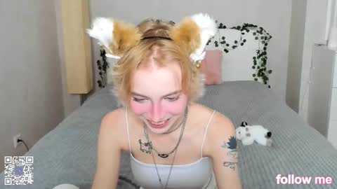 pink_lila18 online show from 6, 10, 2025