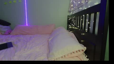 pink_tv online show from 3, 10, 2025