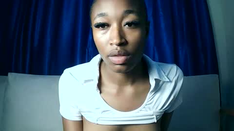 PinkyAura online show from 10, 6, 2026