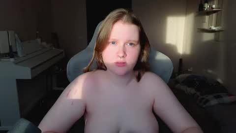 Snapshot of pinkiep1e chatting on 22, 5, 2026 pinkiep1e online show from 22, 5, 2026